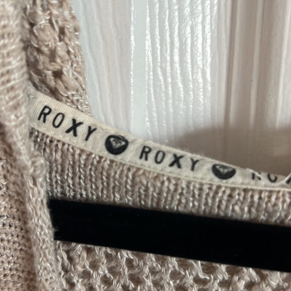 Roxy Beige Pullover - Picture 6 of 6